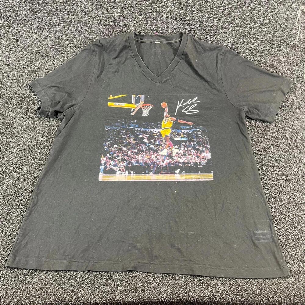 Kobe Bryant Slam Dunk Contest TShirt Large Black VNeck Basketball Photo Tee